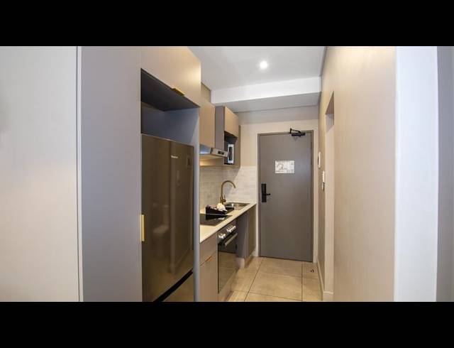 1 BEDROOM APARTMENT FOR SALE IN SANDOWN